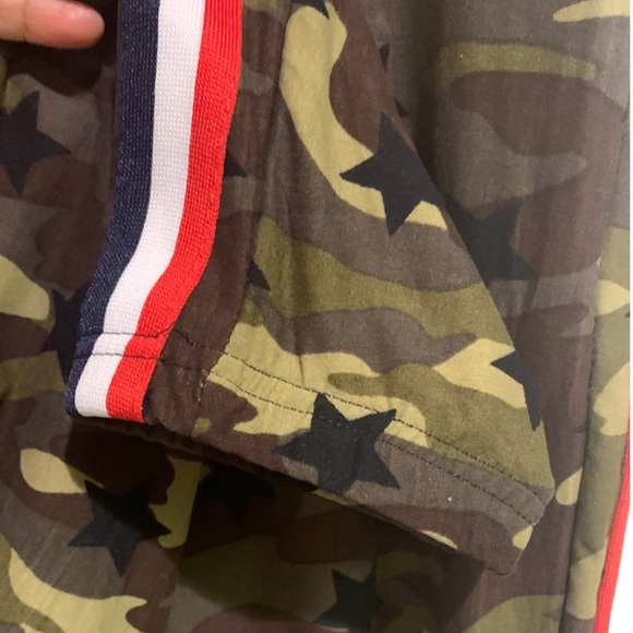 NEW Indero Joggers Camo Stretchy Loungewear Joggers Size L/XL - Picture 8 of 9